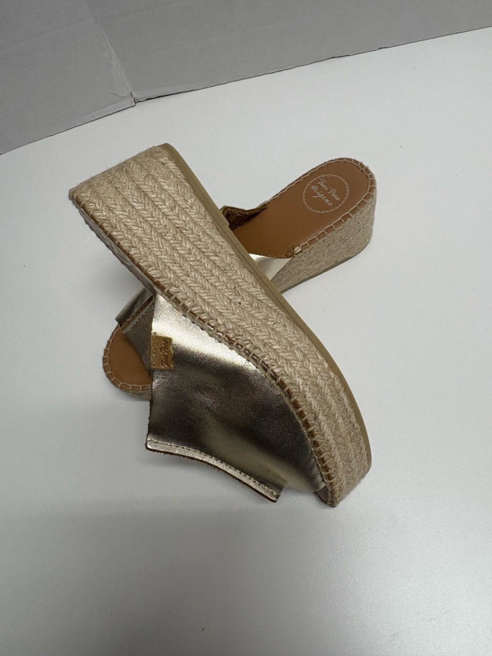 Toni Pons Ivonne Espadrille Platinum With Gold Leather Uppers - Size 39 - NEW. - Picture 10 of 12